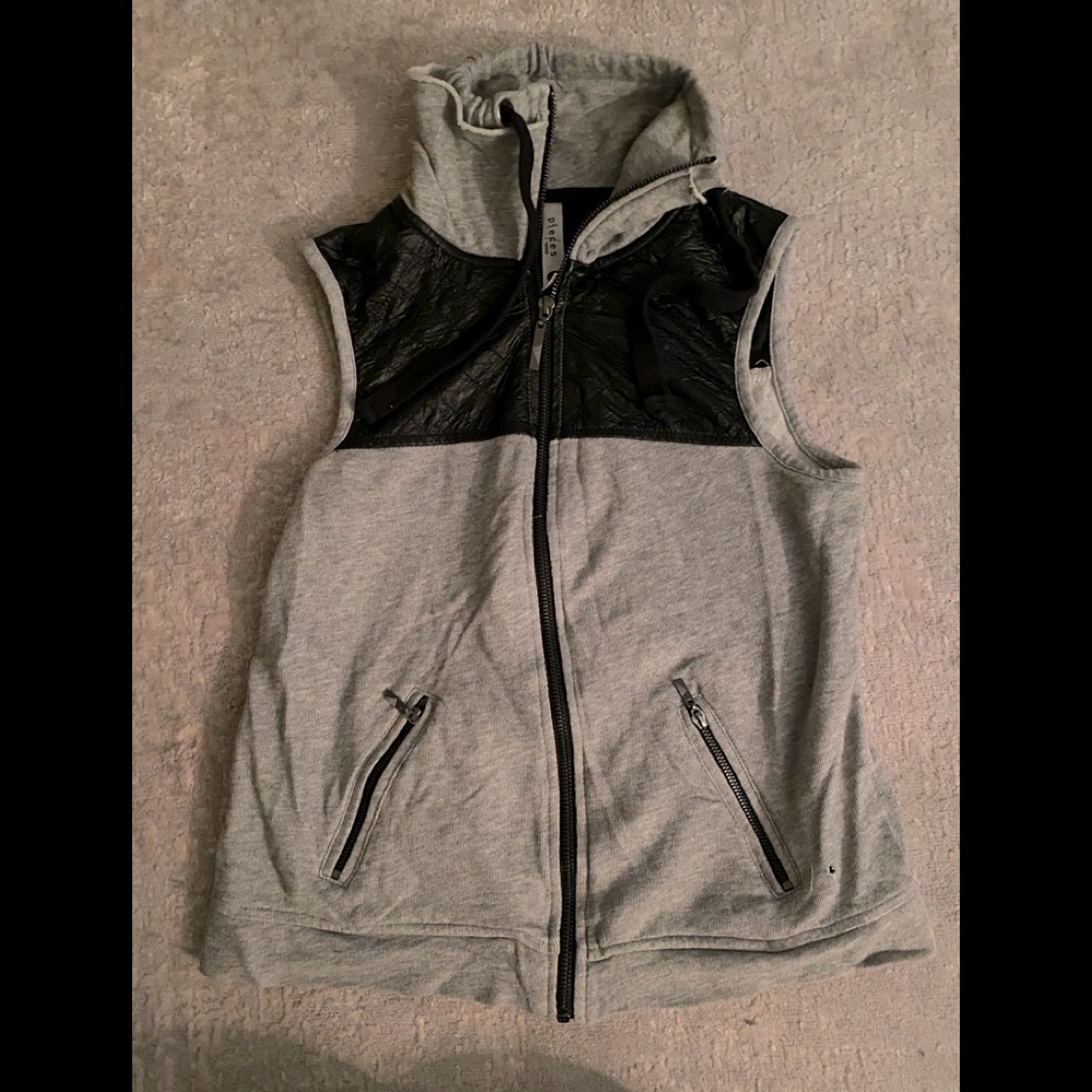 Kensie vest